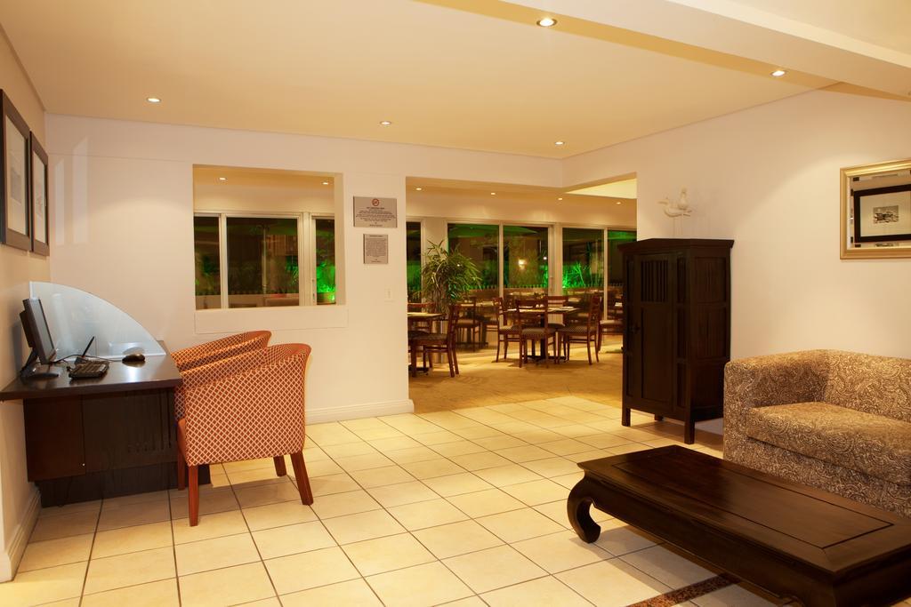 Protea Hotel By Marriott Cape Town Cape Castle Exterior photo