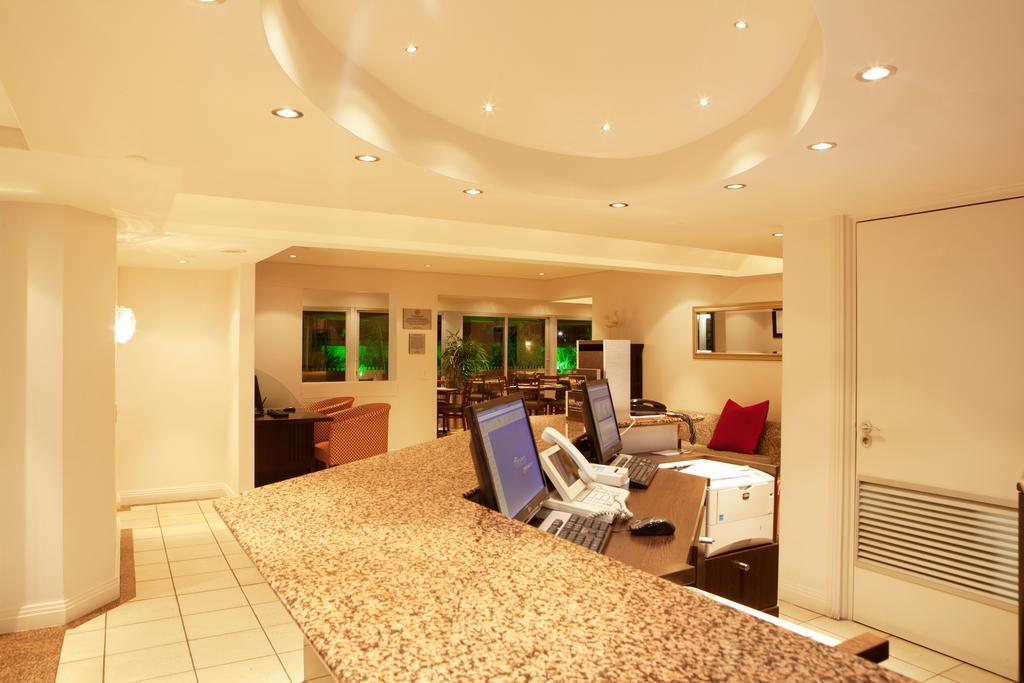Protea Hotel By Marriott Cape Town Cape Castle Exterior photo