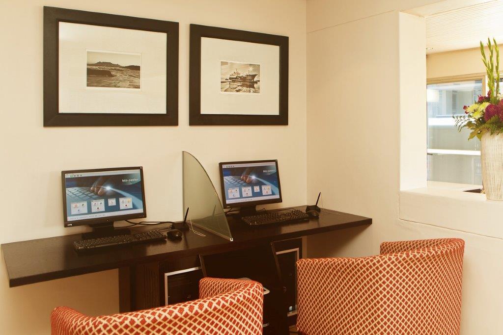 Protea Hotel By Marriott Cape Town Cape Castle Exterior photo